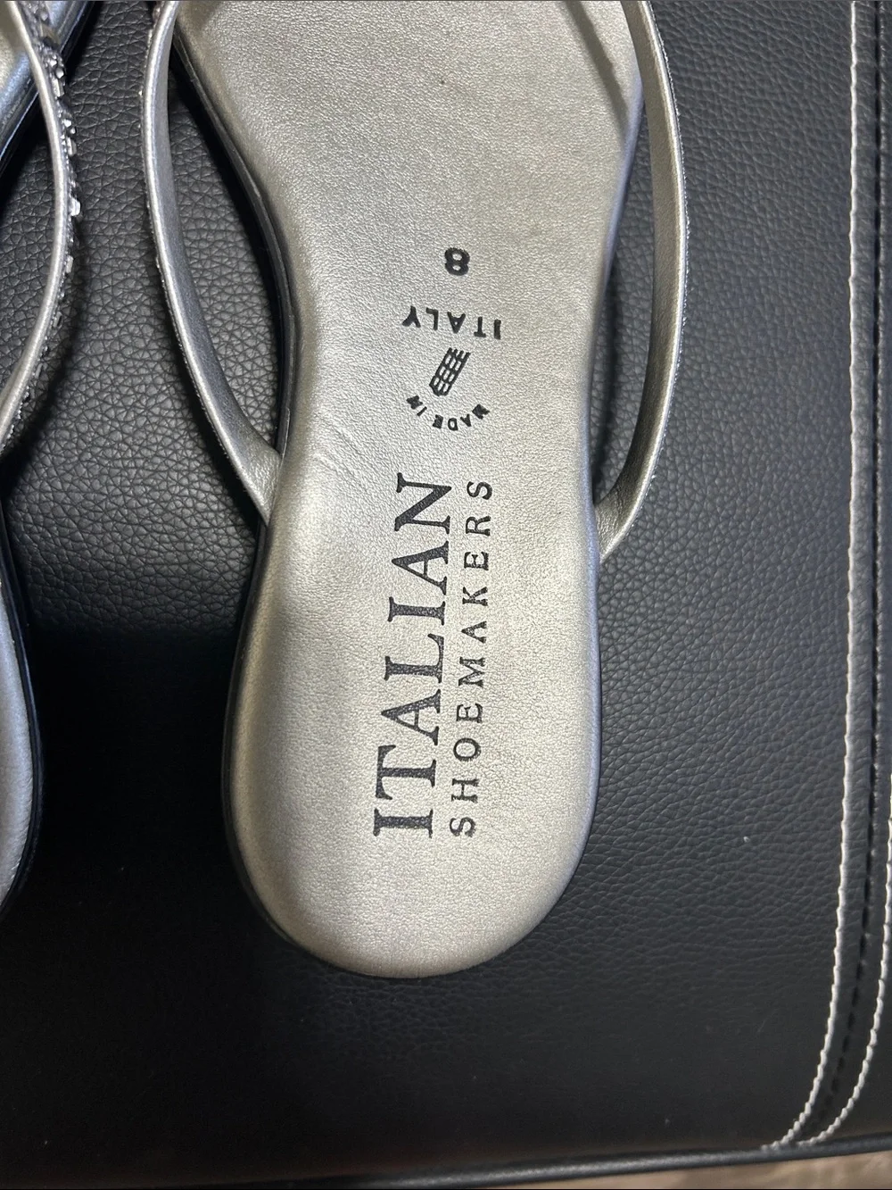 Italian Shoemakers Sandals 8 - Picture 2 of 4